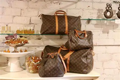 louis vuitton τσάντες