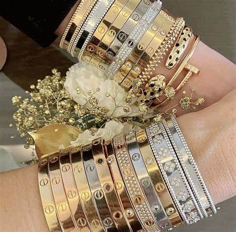 βραχιόλια cartier love