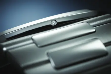Patek-Philippe-Nautilus-40th-Anniversary-57111P-3