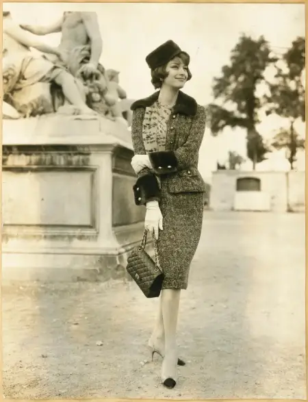 Marie Helene Arnaud wearing a channel 255 bag
